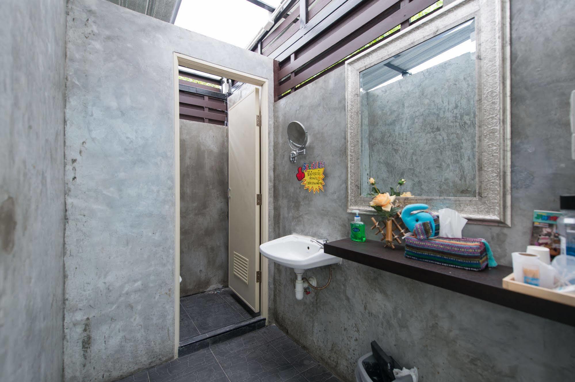 Nty Hostel Near Suvarnabhumi Airport Bangkok Luaran gambar